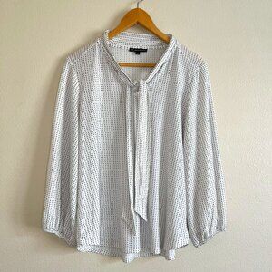 Women's Adrianna Papell White Polka Dot 3/4 Sleeve Tie Front Blouse, Size L